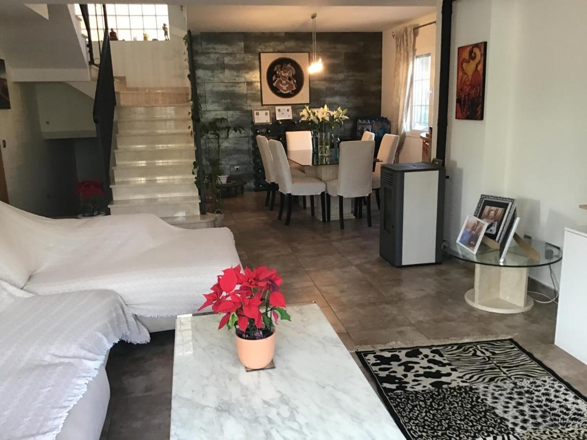 Double Room With Shared Bathroom And Shared Communal Areas R4 L'Alfas del Pi Exterior photo